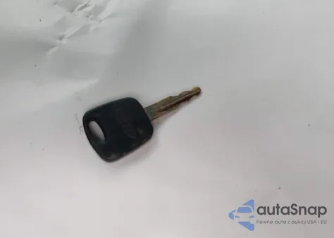 2002 Ford F-150 Lariat/Xl/Xlt z USA, uszkodzony, nr VIN 1FTRX18L72KA85451